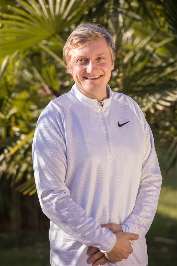 Portraitfoto von Julian Augustin